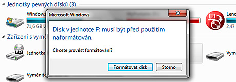 Flash disk chce naformtovat