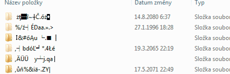 Špatně pojmenované složky na paměťové kartě